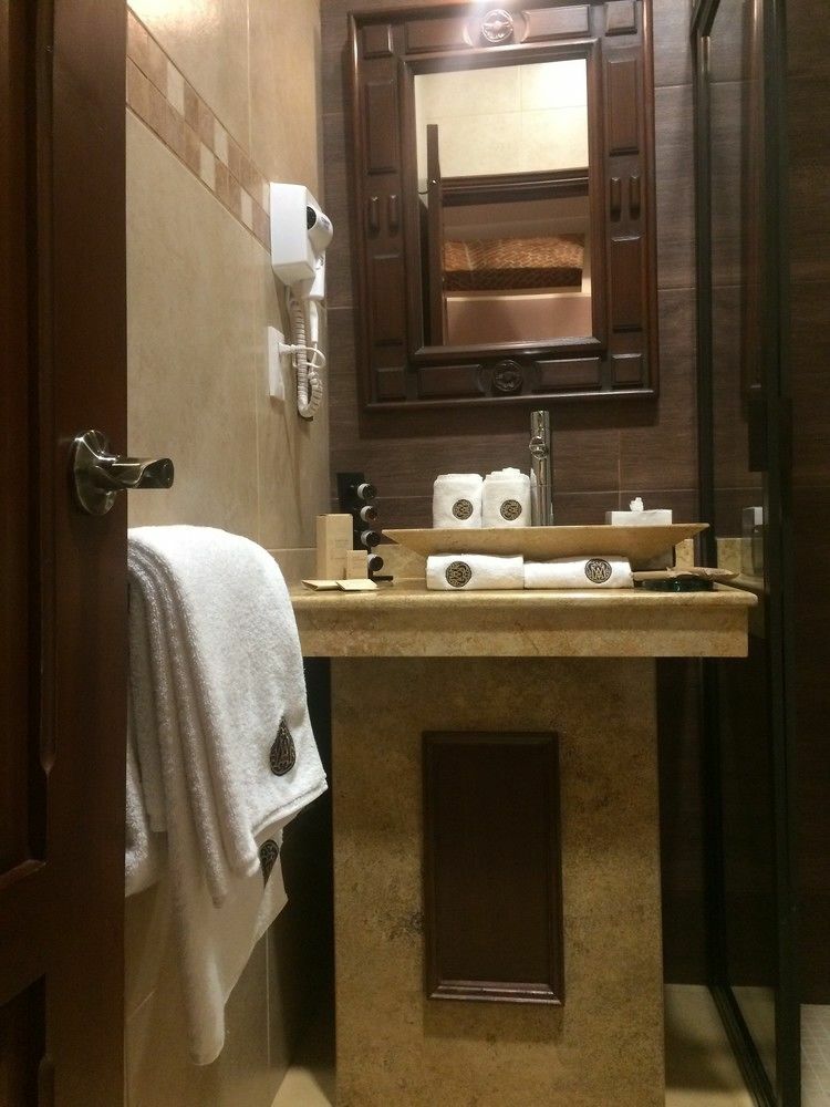 Marqués Del ángel Hotel 4*